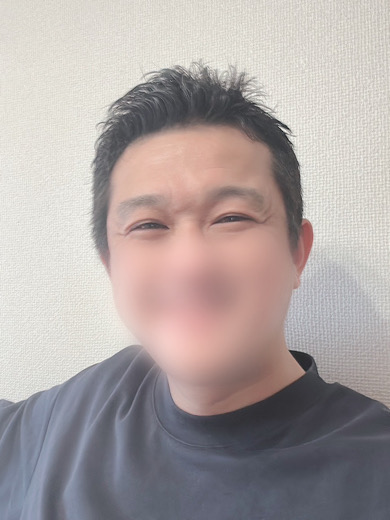 アベ　3枚目