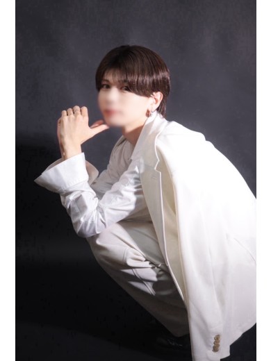柚香　3枚目