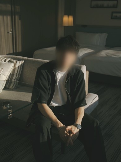 隼人　2枚目