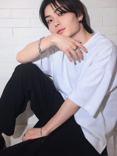 佐藤 詩音　3枚目
