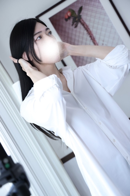 雪希　2枚目