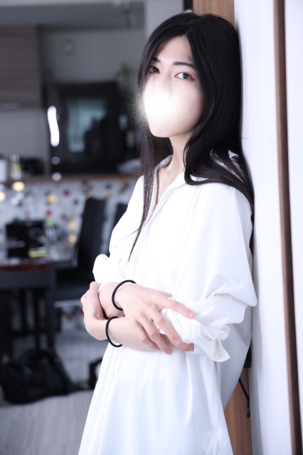 雪希　3枚目