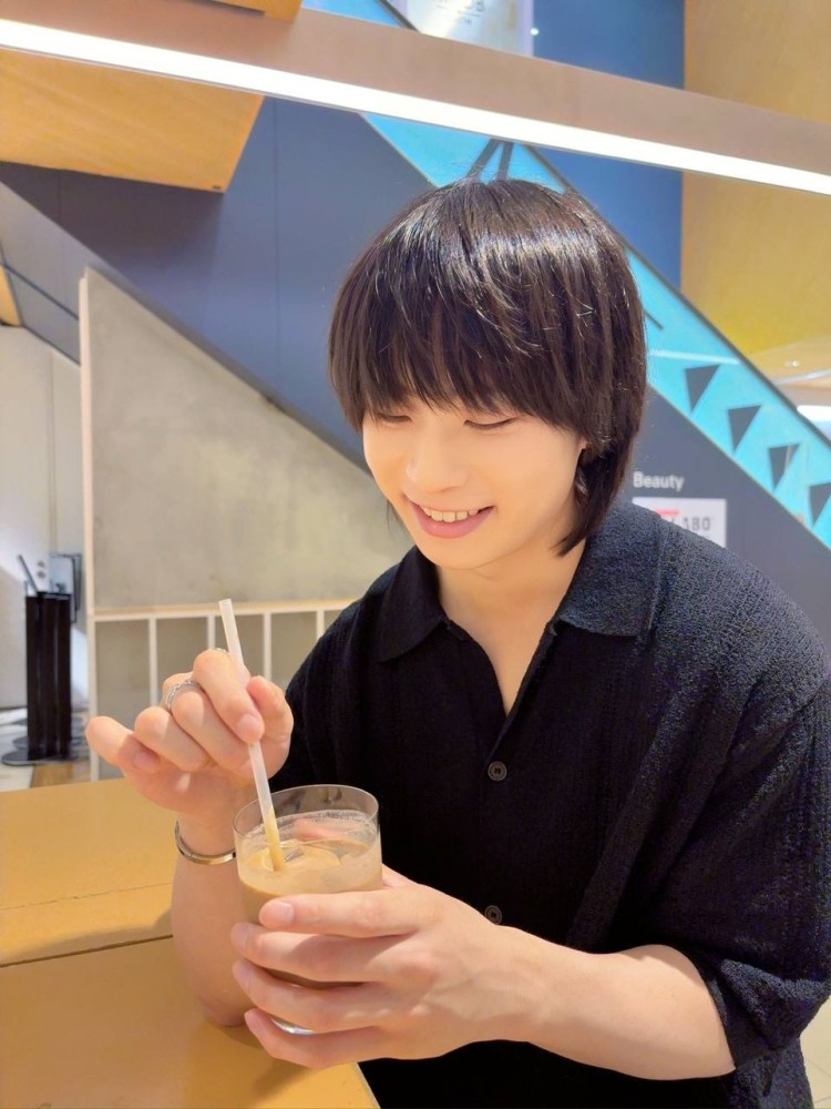 りょう 3枚目