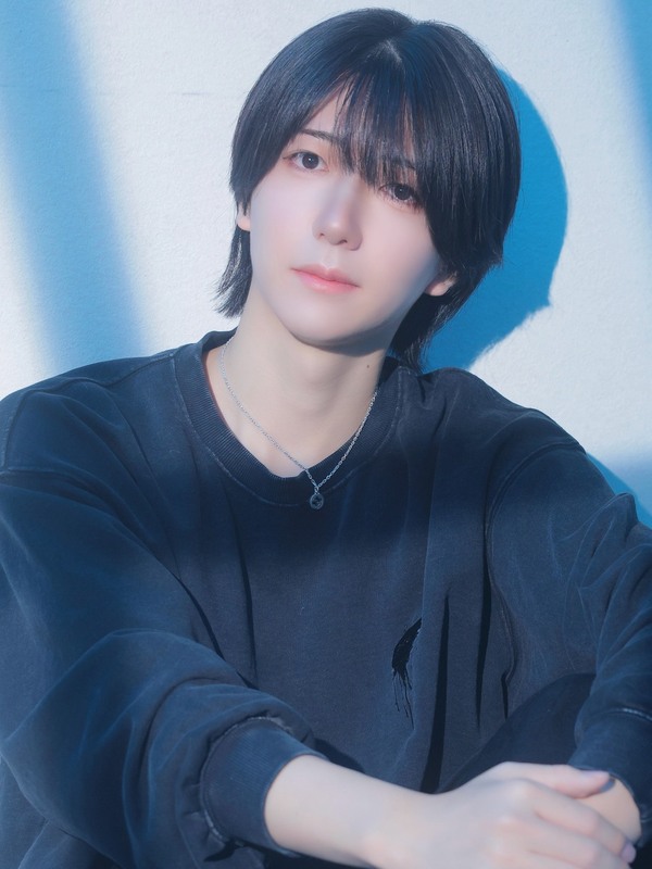藍　4枚目