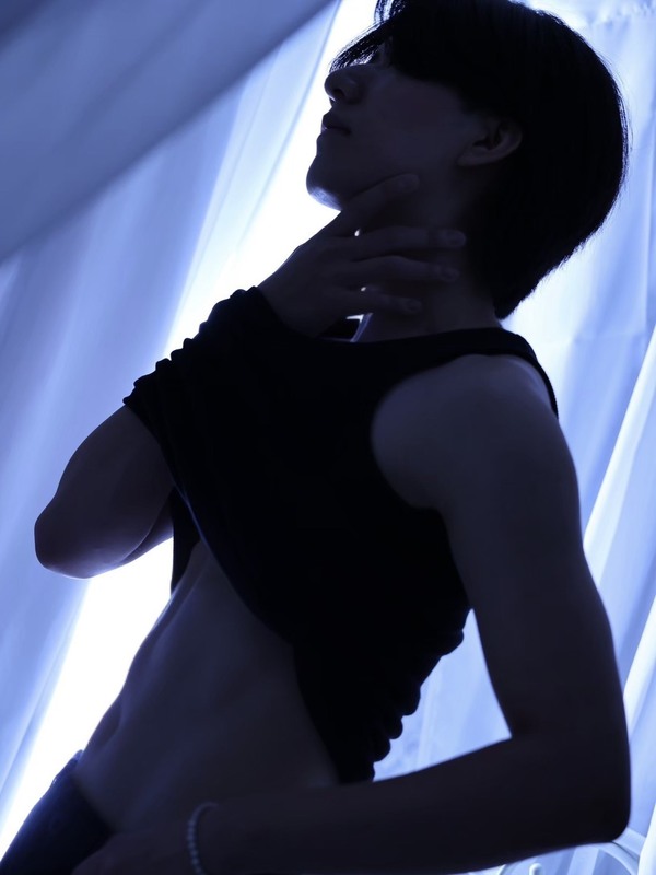 藍　9枚目